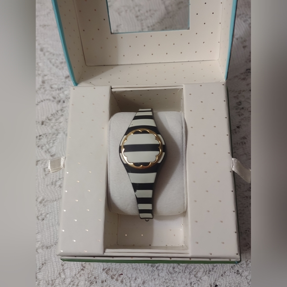 Kate Spade Activity Tracker Bluetooth Smart Watch - Picture 6 of 7